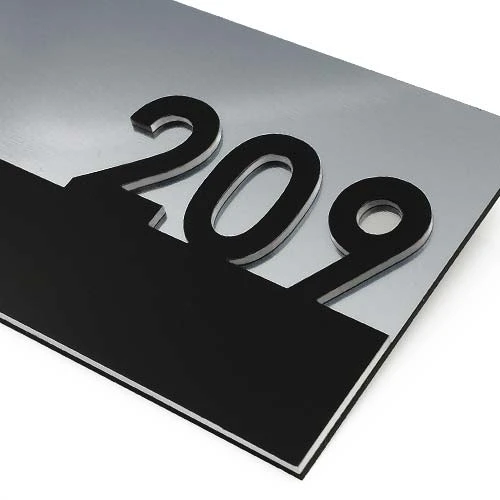 Луксозна двуслойна табела с номер