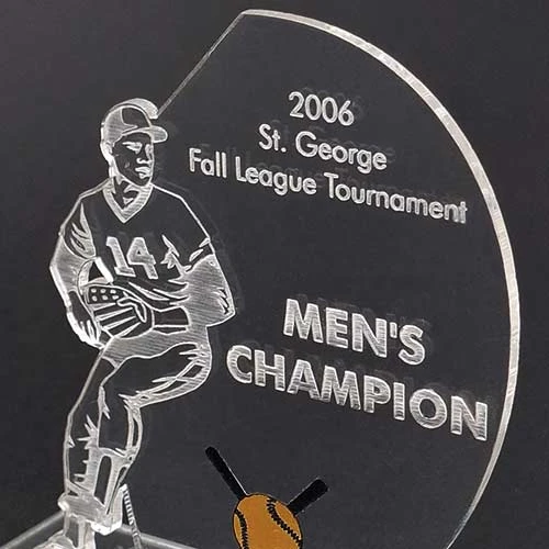 Персонализиран плакет от прозрачен плексиглас Шампион - Лазерно гравирана спортна награда