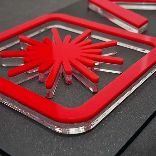 Фирмена табела с обемни букви и лого от плексиглас