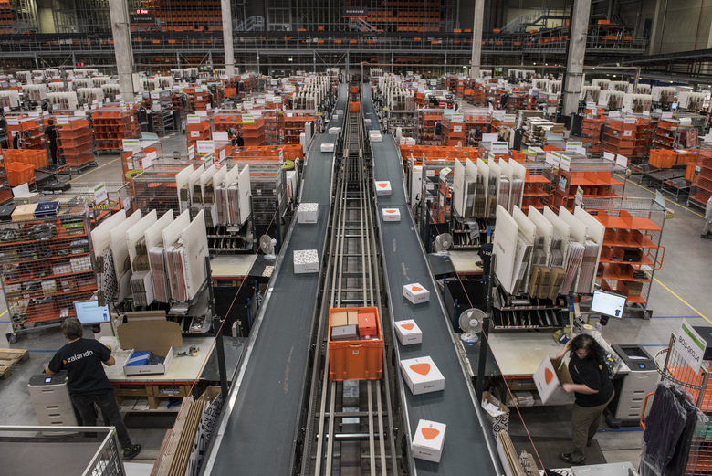 Разлики между дистрибуционните складове и фулфилмънт центровете