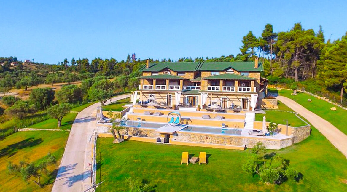 153-mansion-with-helipad-in-halkidiki-greece-luxury-estate-in-chalkidiki-greece-for-.jpg