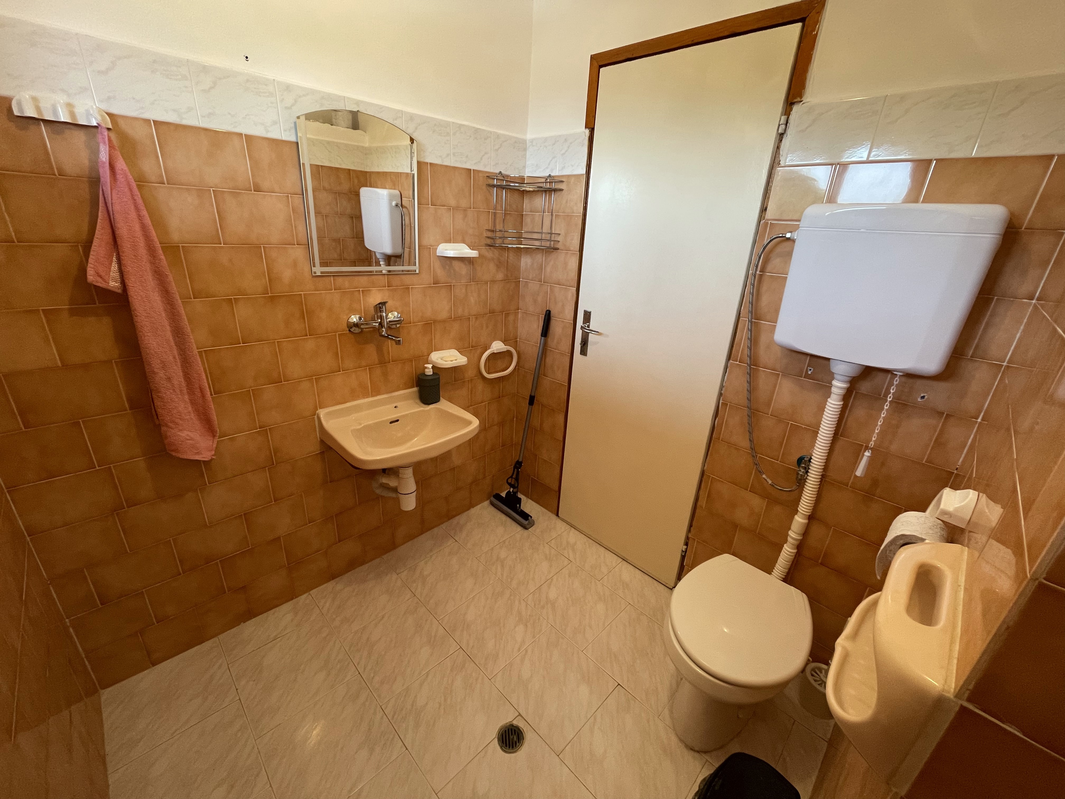 Обща баня с WC на ет.2 225-img2412.jpg