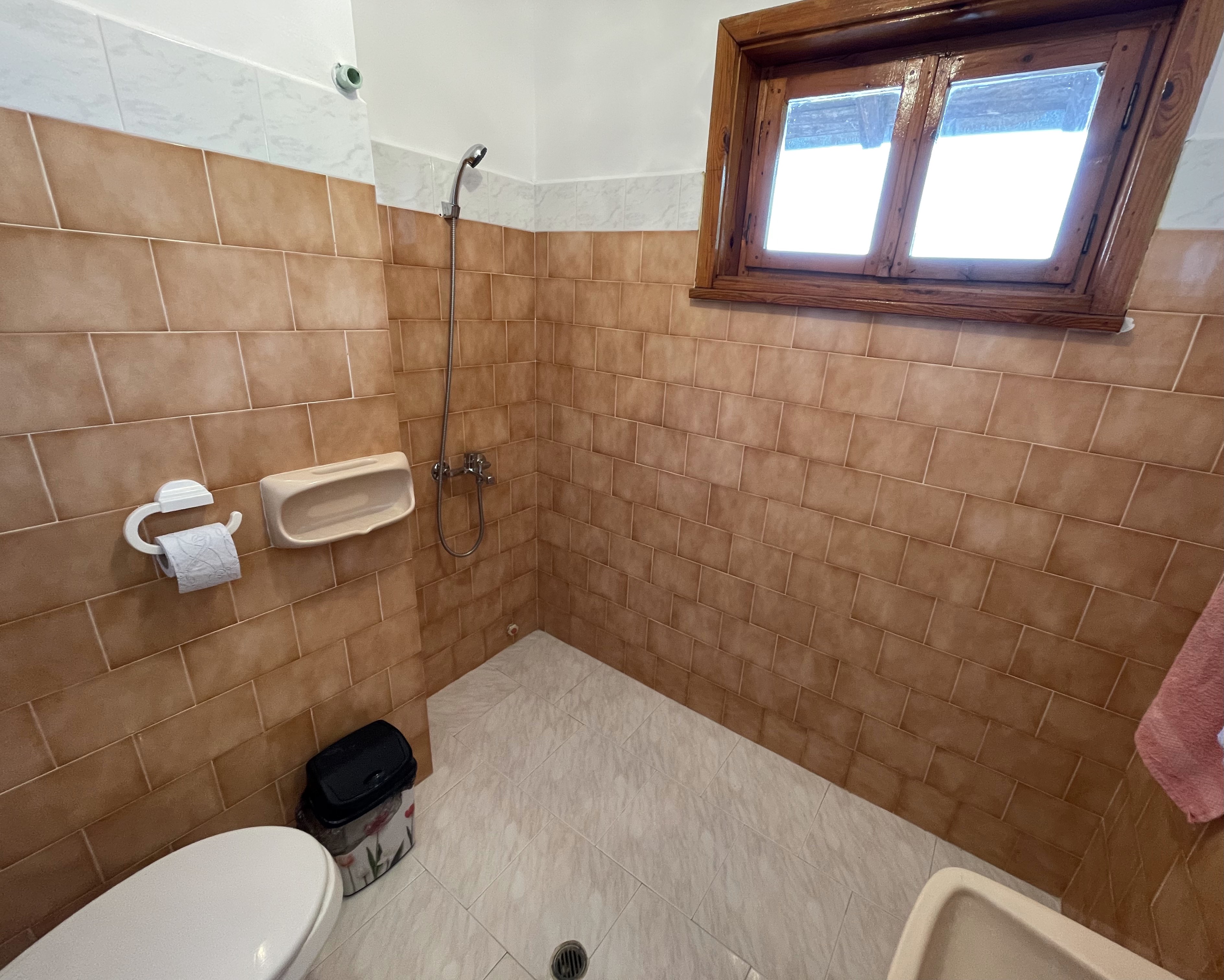 Обща баня с WC на Ет.2 225-img2413.jpg