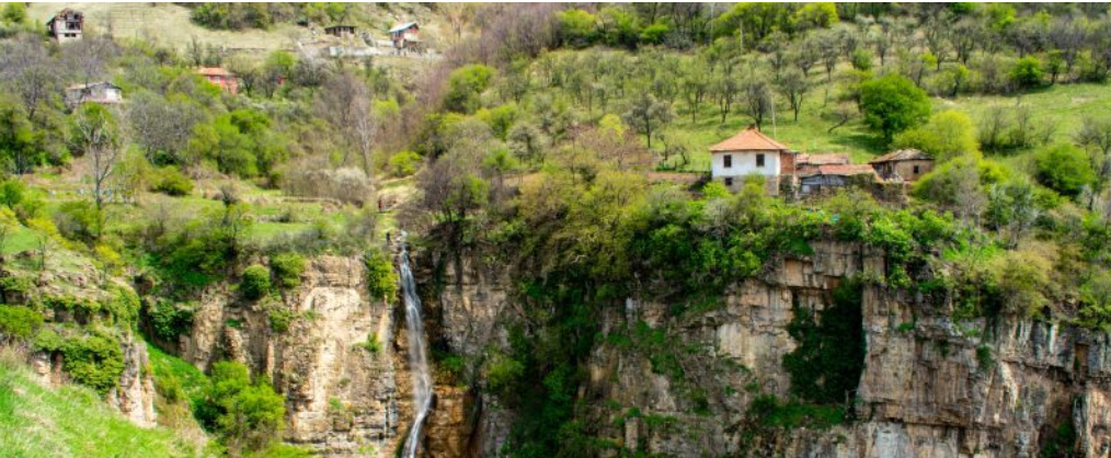 Водопад ПОД КАМИКО