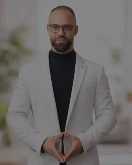 Холистичен коуч и енергиен терапевт за вътрешен баланс и личностно развитие