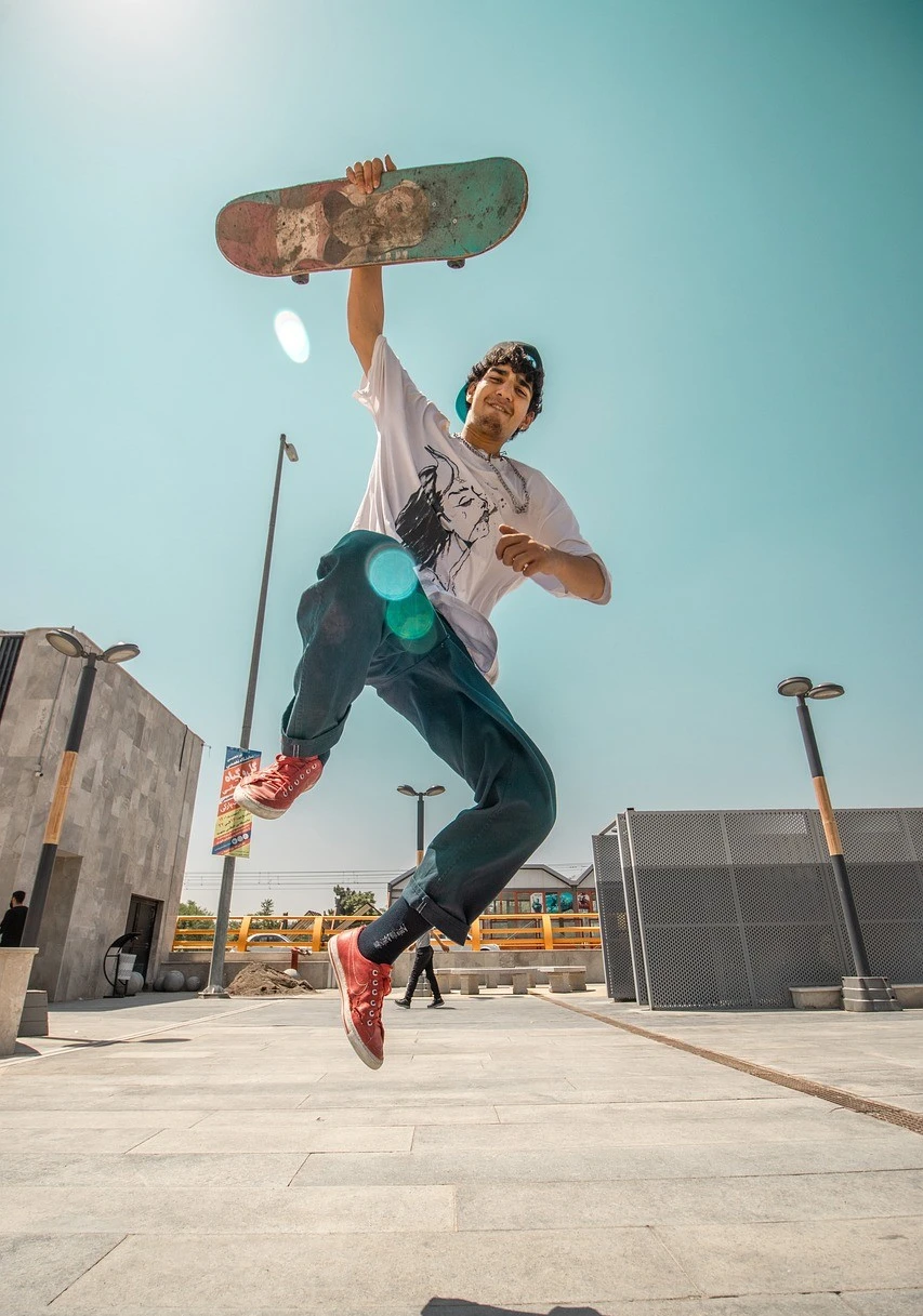 008531217716-skate-74034341280-16920427346049.jpg