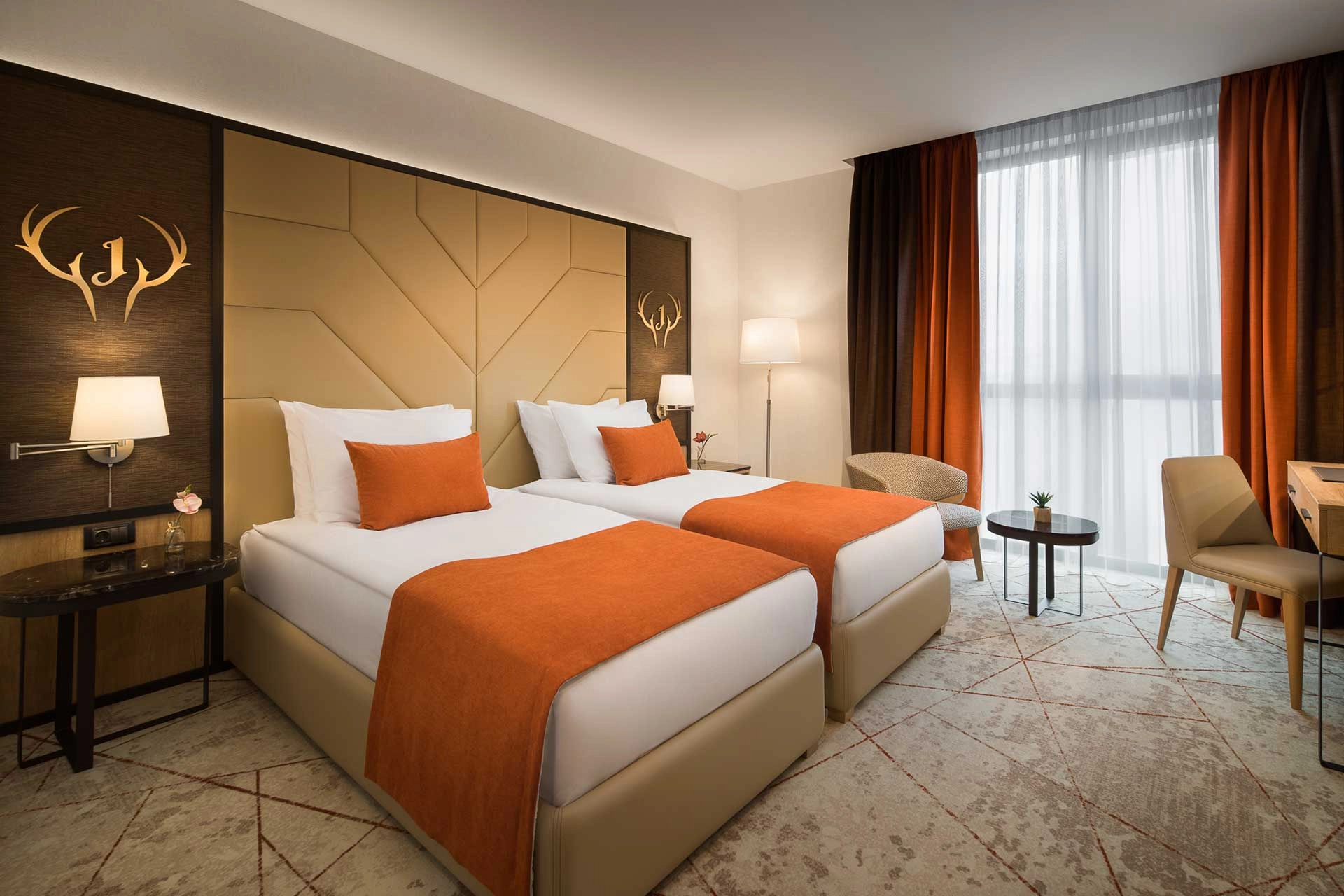 2291-hotel-jаgerhof---first-photo-session-25-17320190175055.jpg