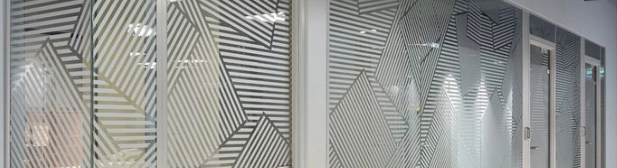 r1204-стикер-17841328779974.png