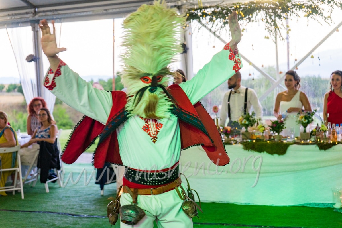 фолклорна програма за сватба