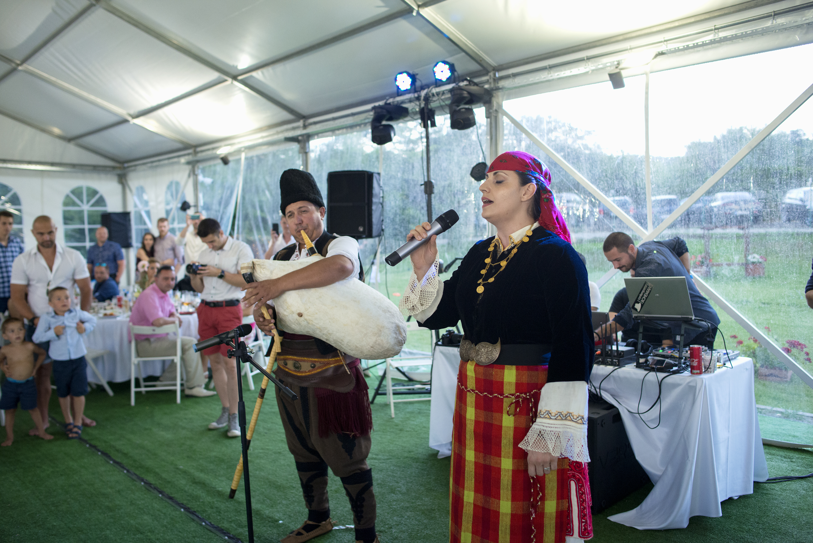 фолклорна програма с гайдари