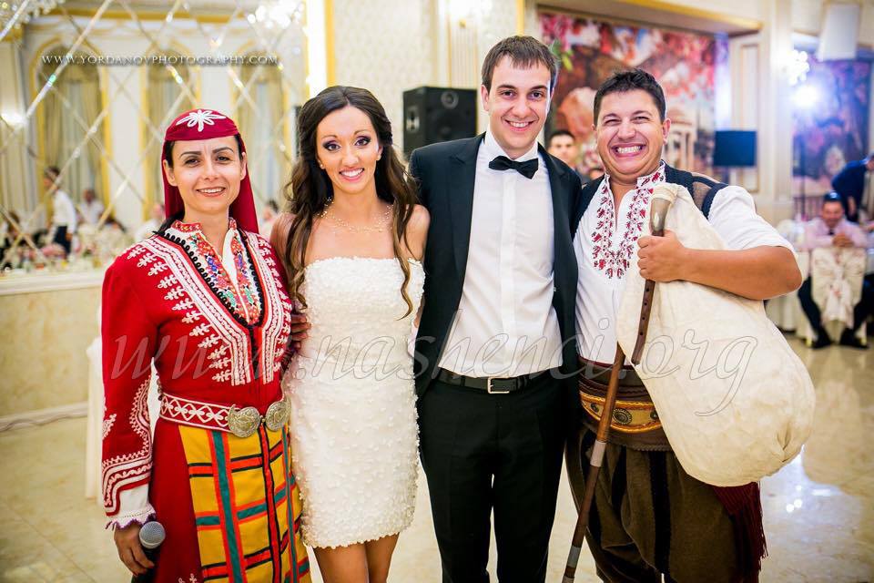 фолклорна програма за сватба