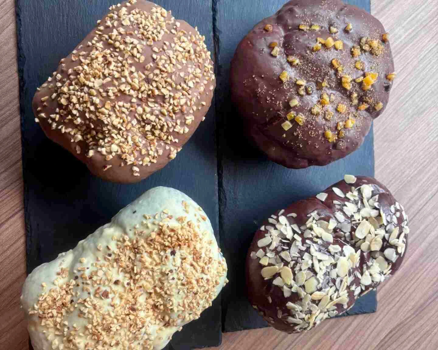 Истински Домашен Козунак за Великден във Варна: Традиционен вкус, Здравословни Алтернативи и Лимитирани Шедьоври