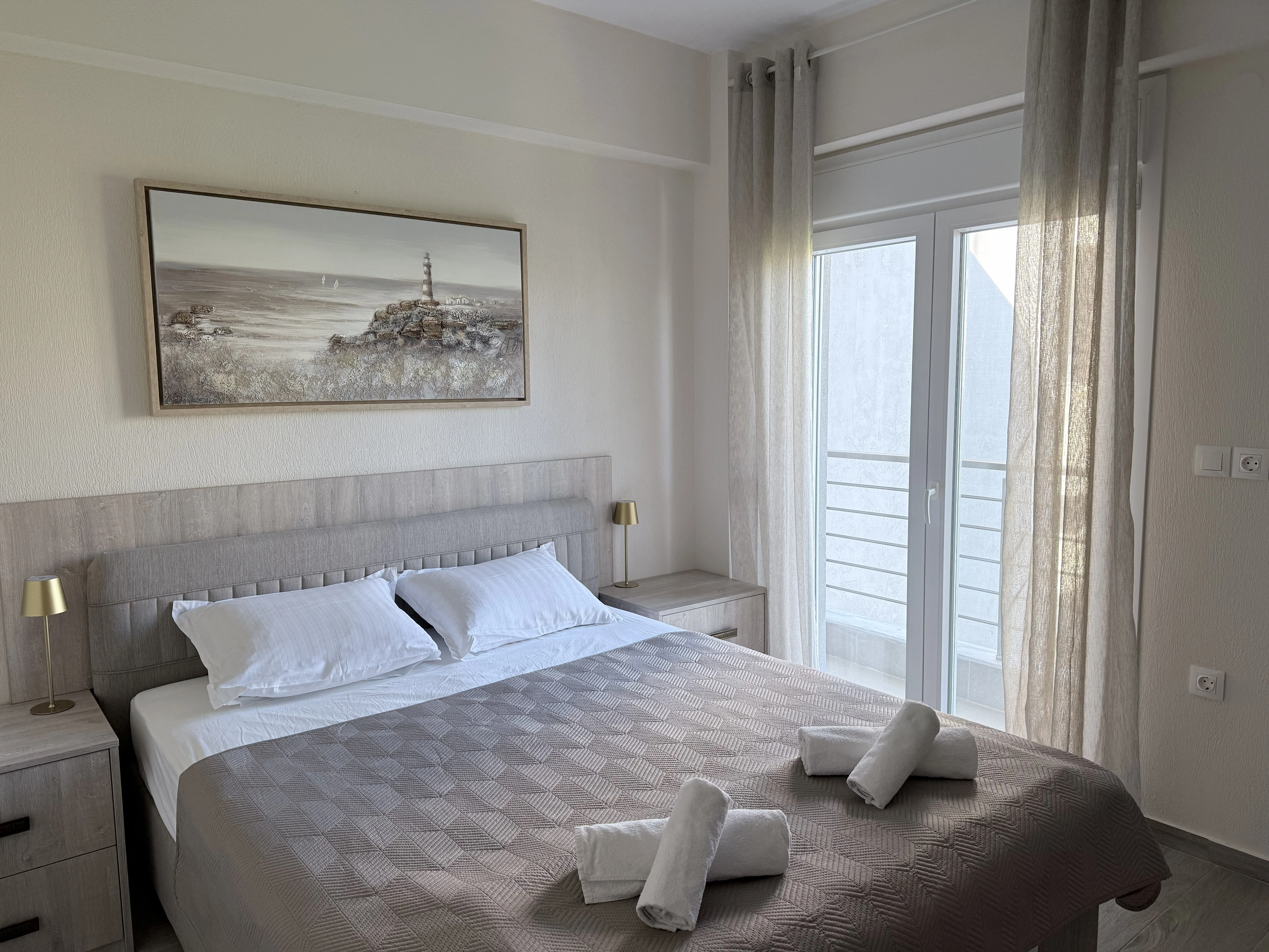 445-bedroom-1-17815406817056.jpg