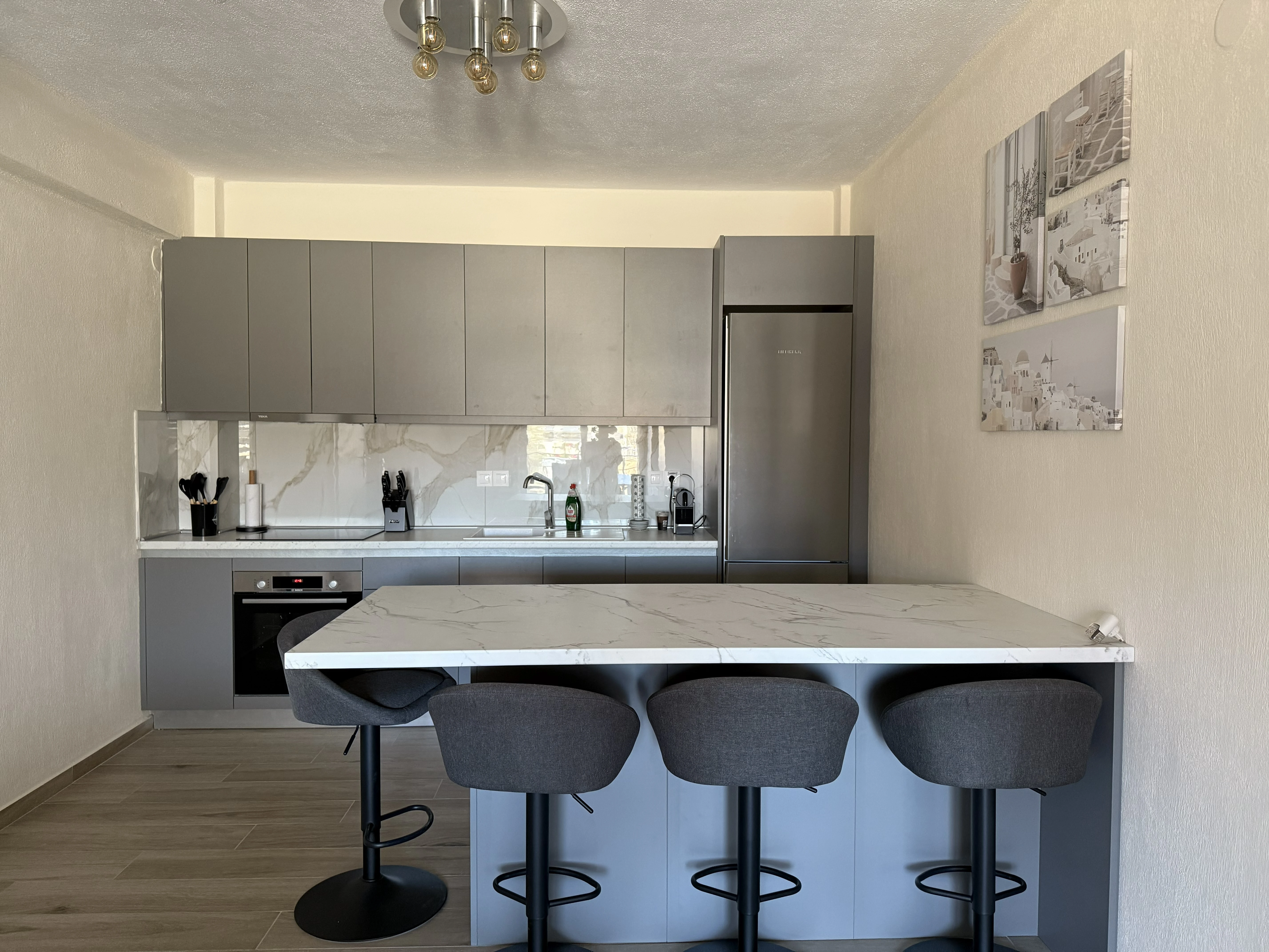 633-kitchen1-17815406817054.jpg