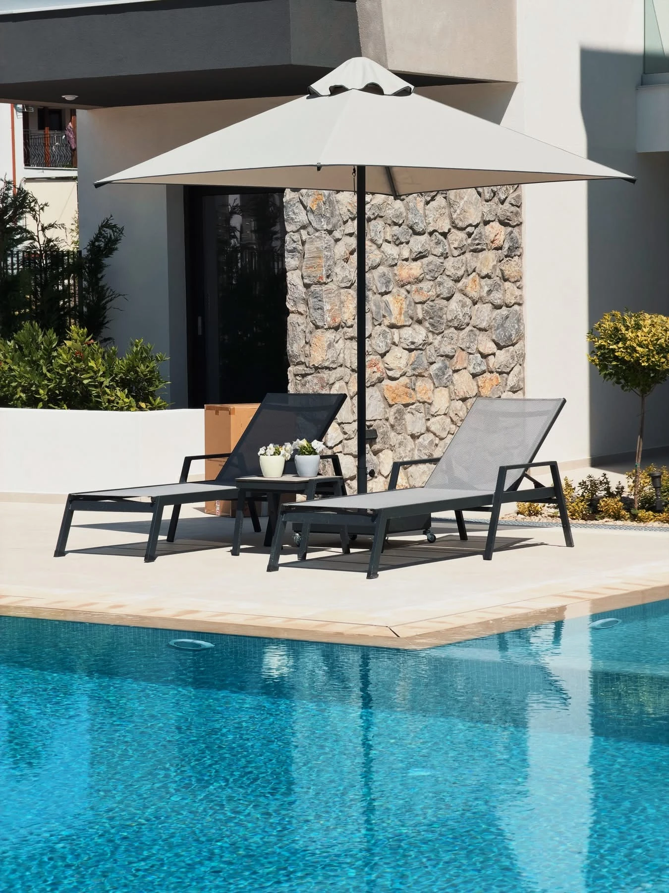 688-pool5-17815429132183.jpg