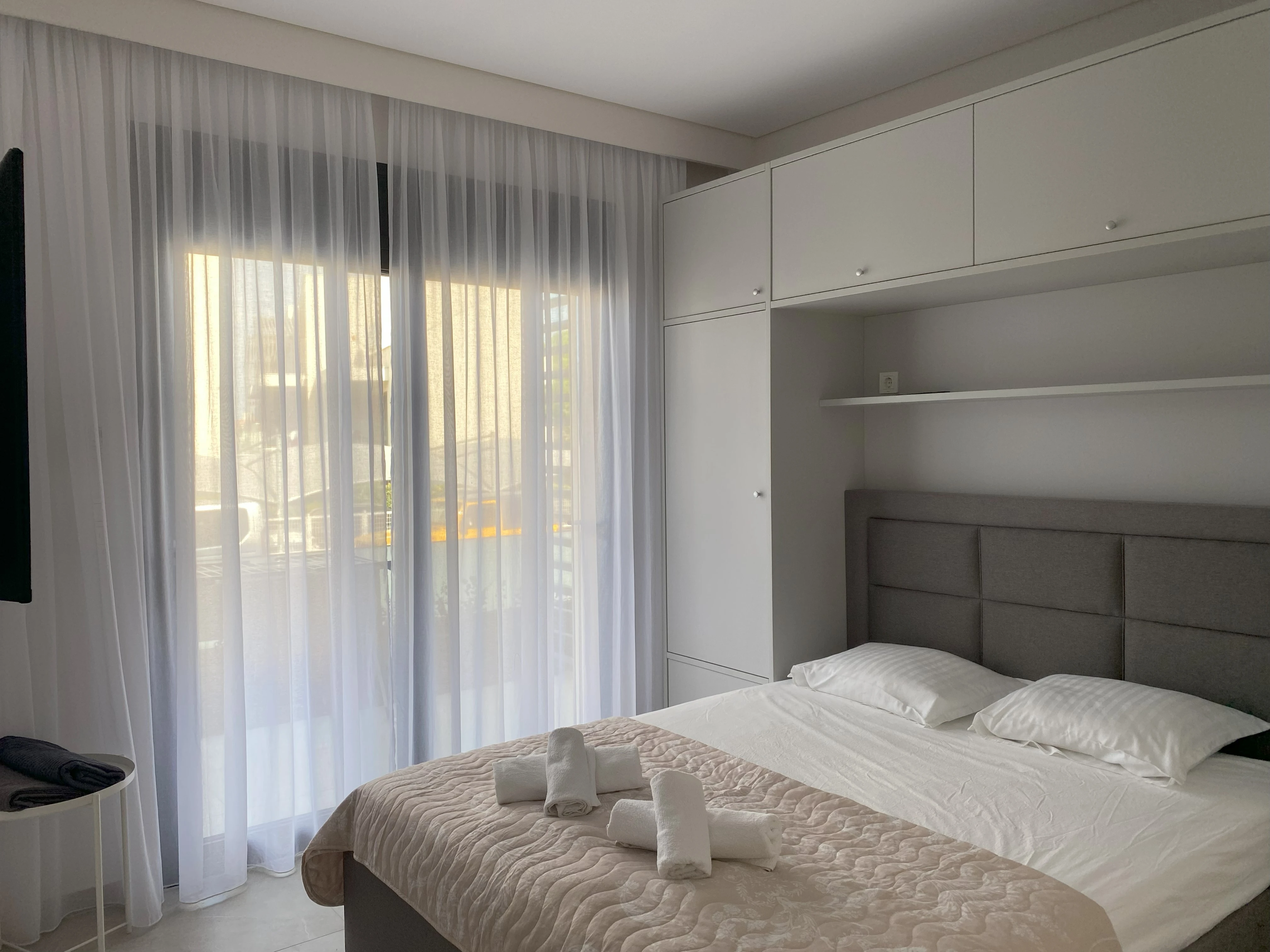 939-bedroom1-17050614264057.jpg