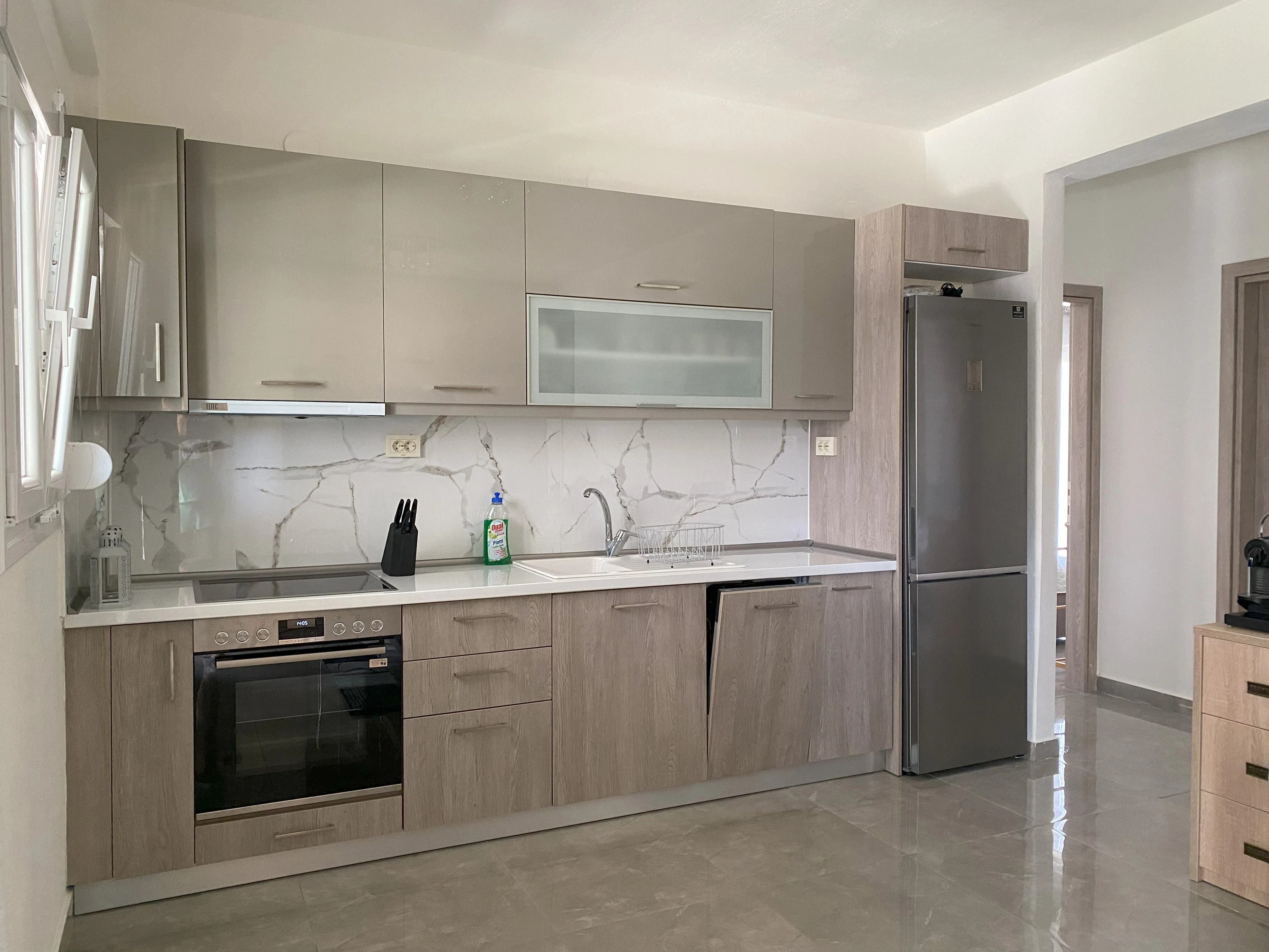 967-5kitchen2-17139564235979.jpg