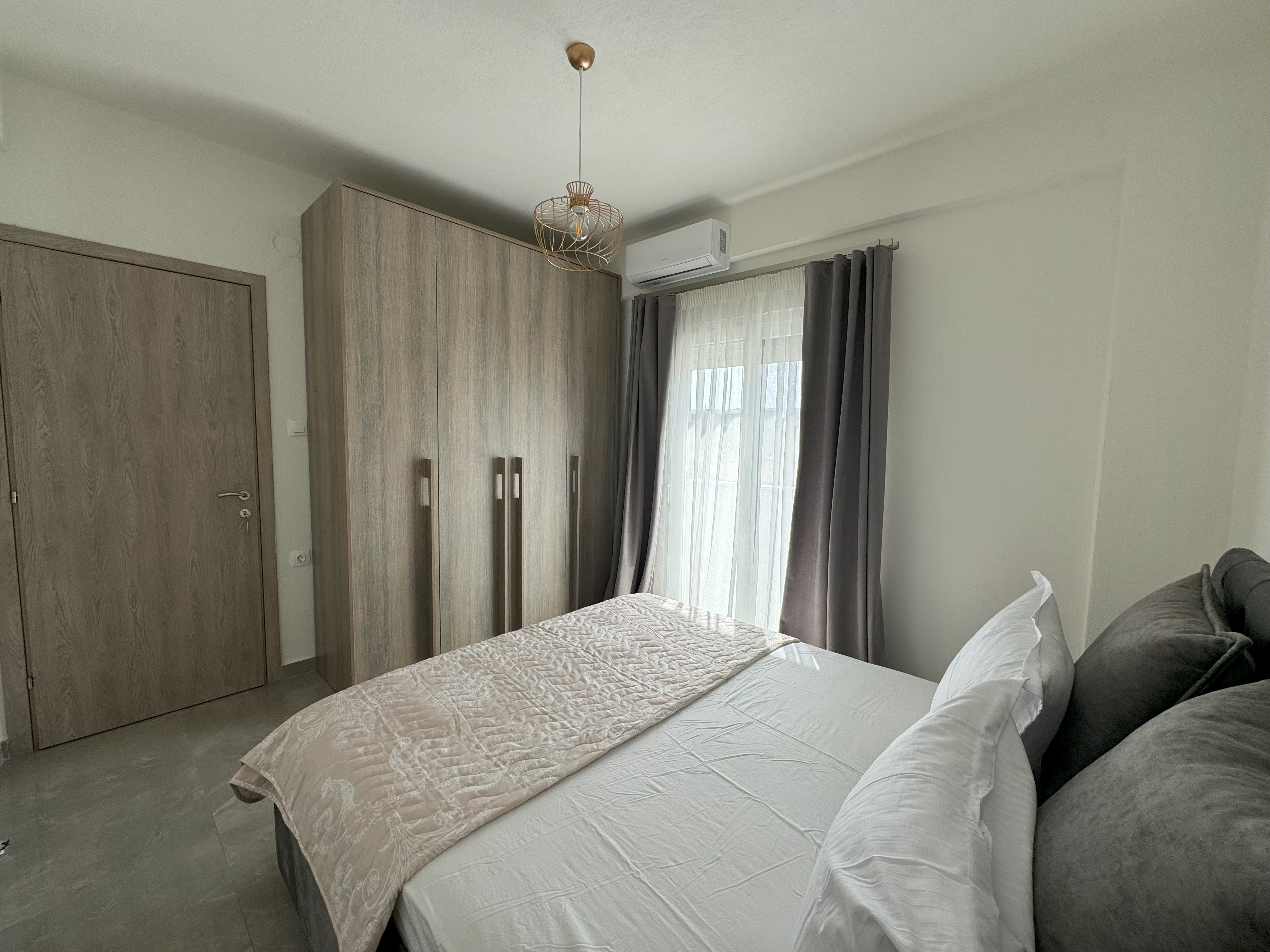 984-2bedroom1-17175836060231.jpg