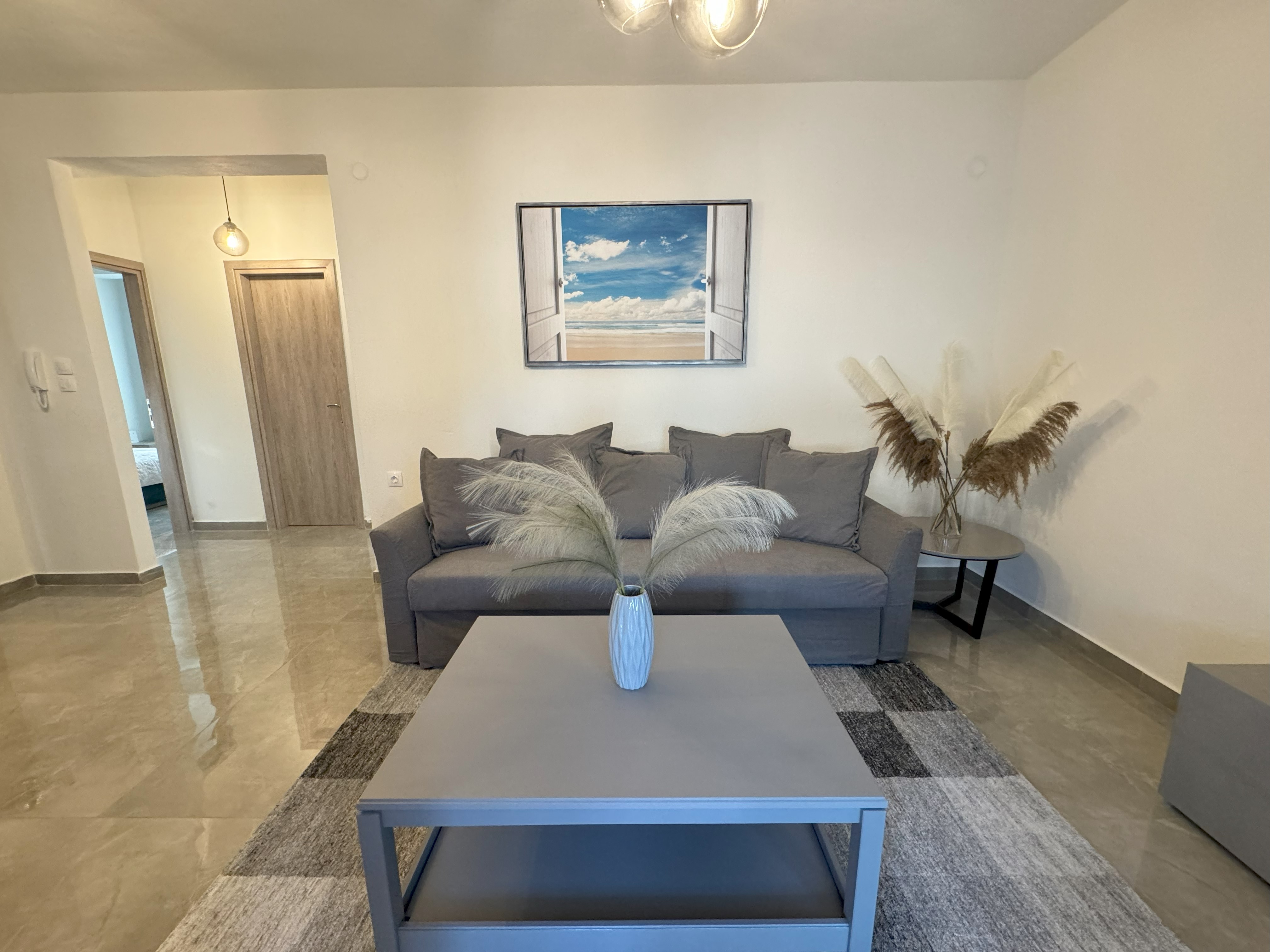 984-living-room1-17175836032907.jpg