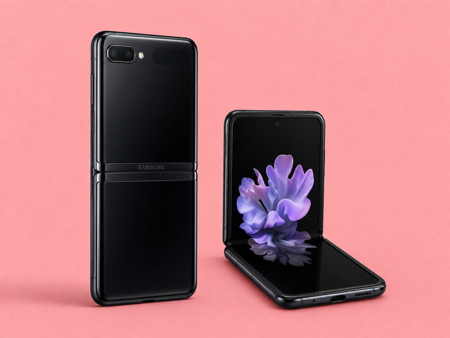 Ремонт на Samsung Galaxy Z Flip — сгънат и разгънат изглед
