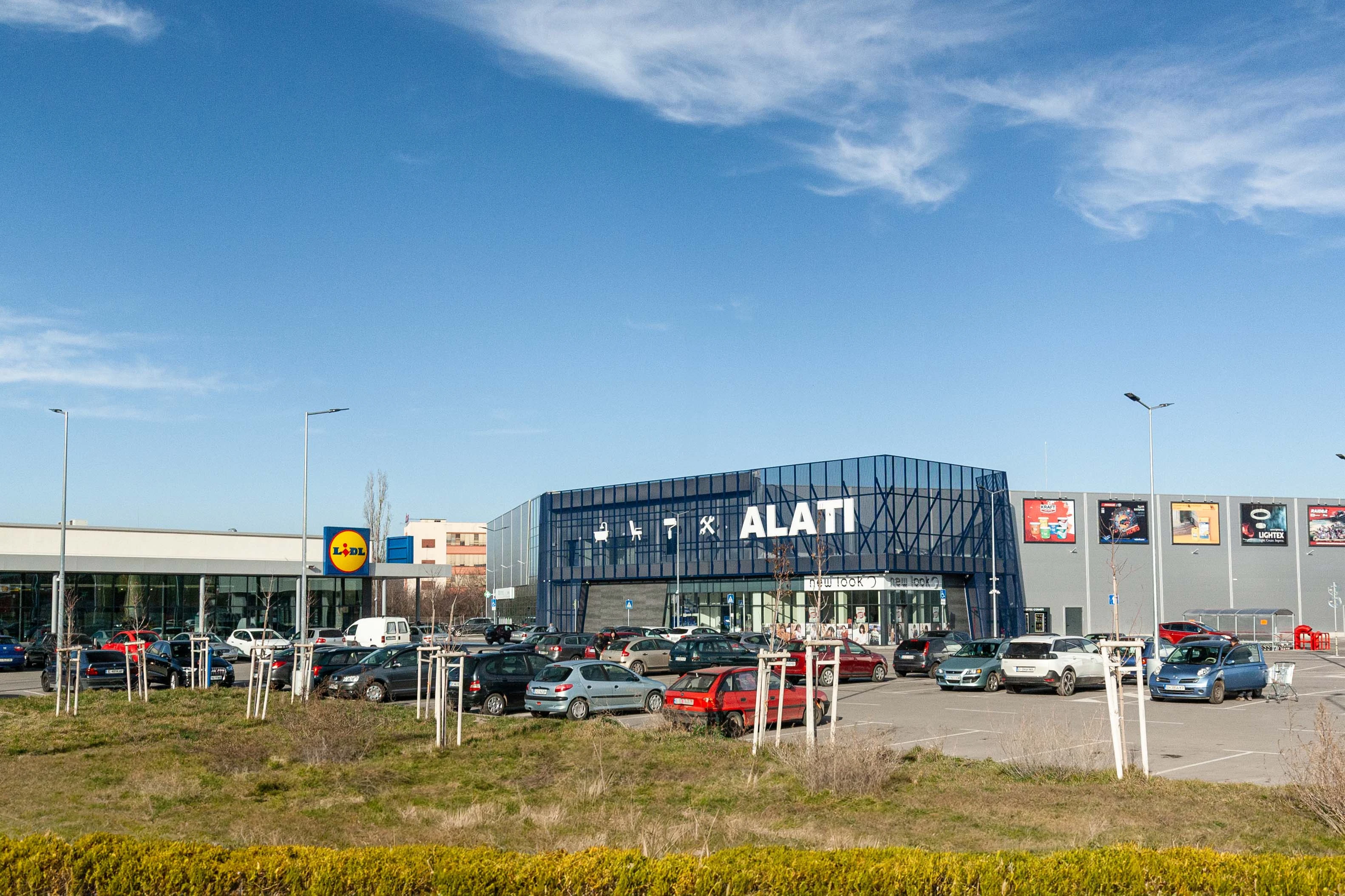 509-retail-park-alati-pleven-architecture-05-17393559528552.jpg