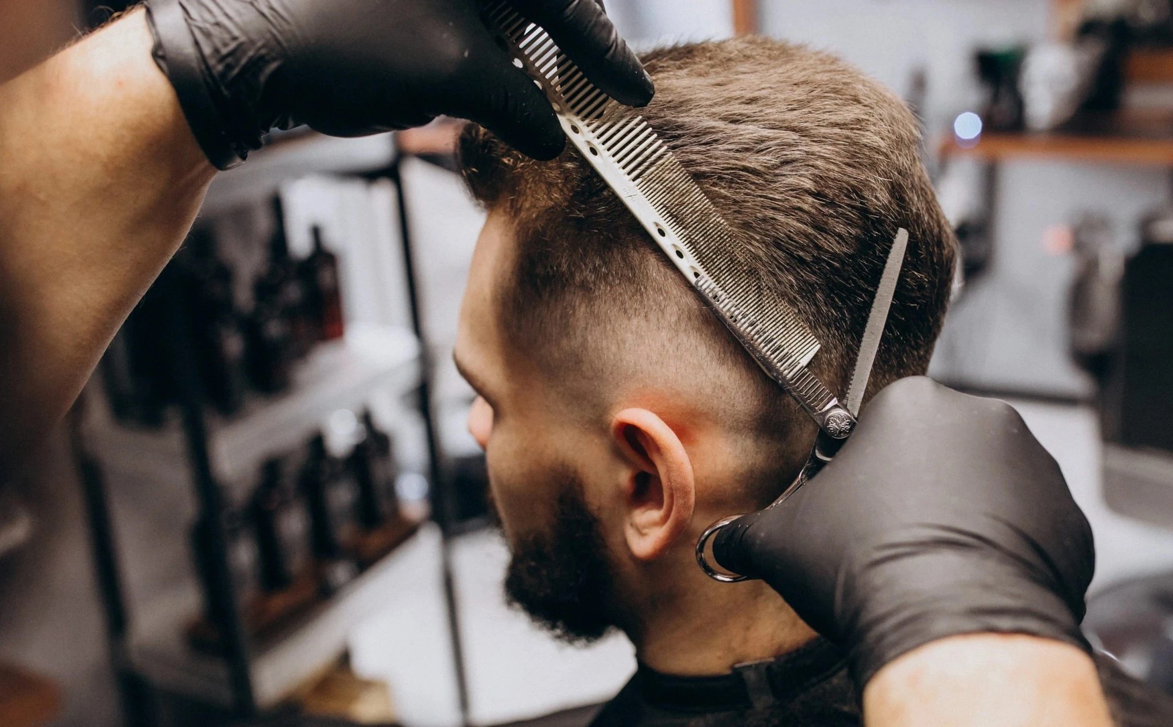 266-12202306143030-client-doing-hair-cut-barber-shop-salon-scaled-pi7z0g84ragwa3dxql-17697934141394.jpg