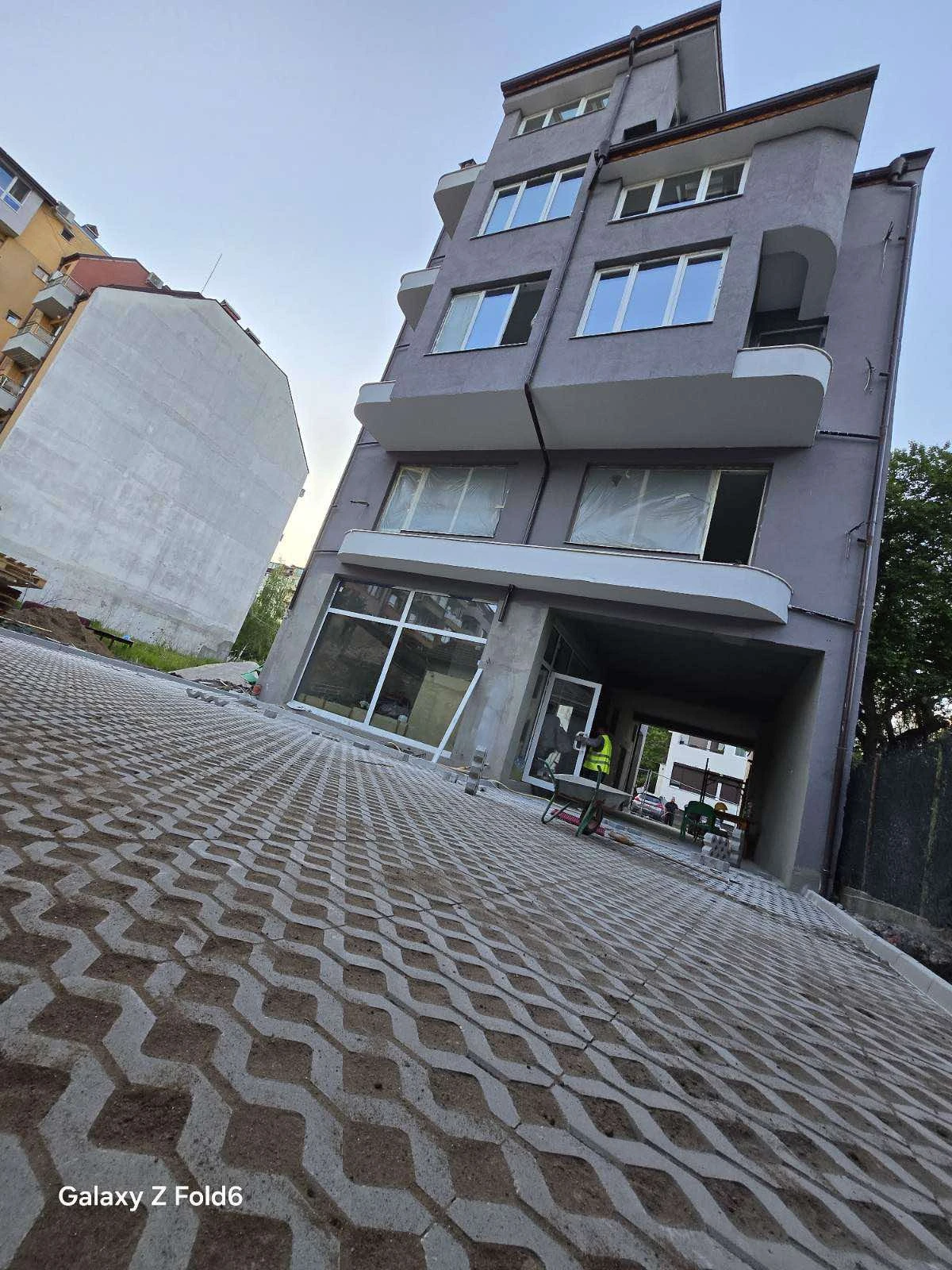 572-rz2-17539474216215.jpg