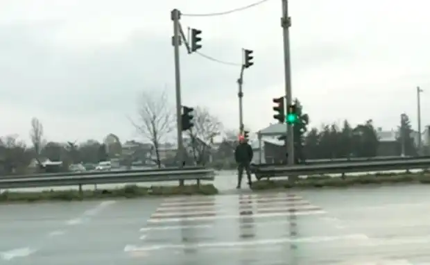 Столичани искат да се премахне светофар на Околовръстното край Казичене 