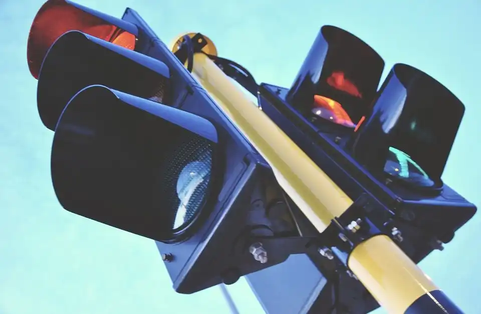 Връщат броячите за светване на зелен или червен сигнал на светофарите