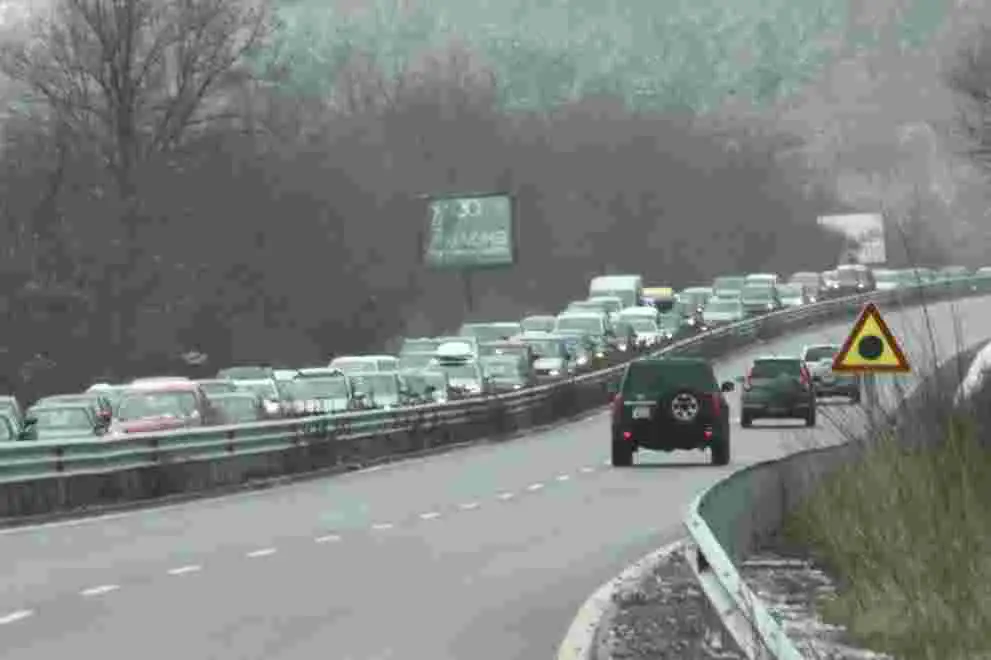 Ограничения по магистралите за Великден, над 190 000 коли се очаква да напуснат София