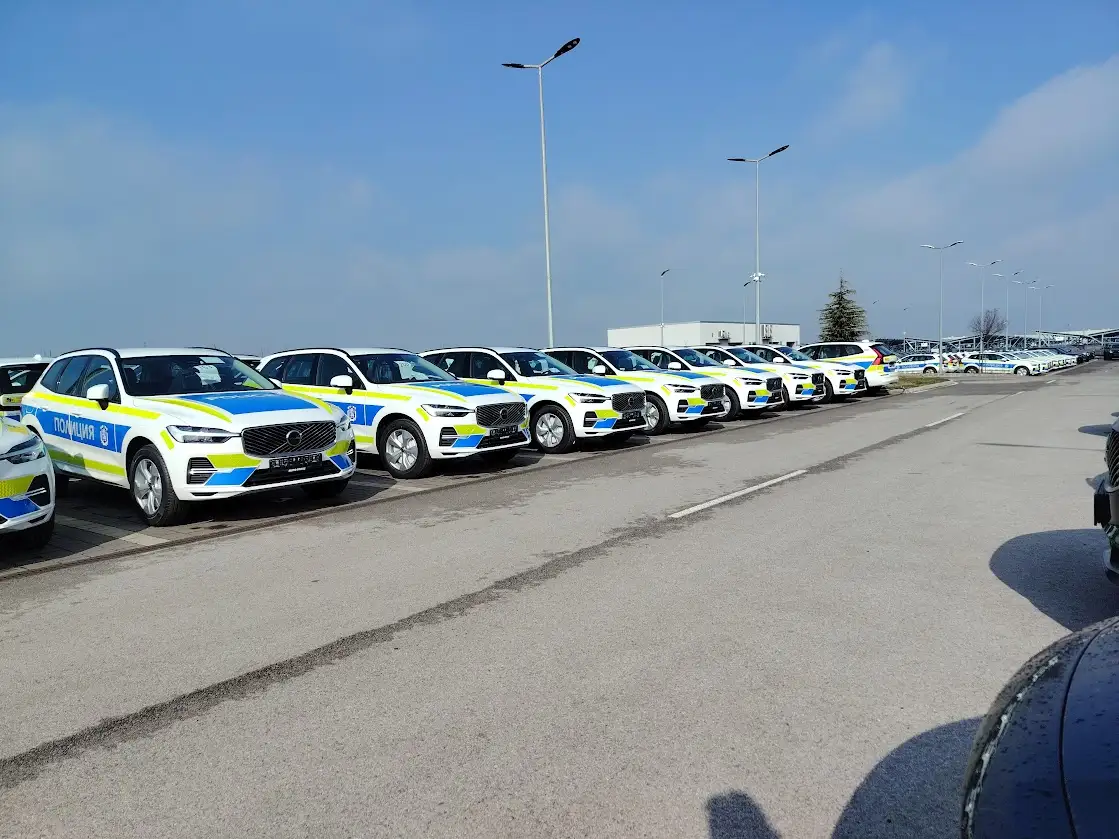 Полицията в София-област получи 15 нови автомобила