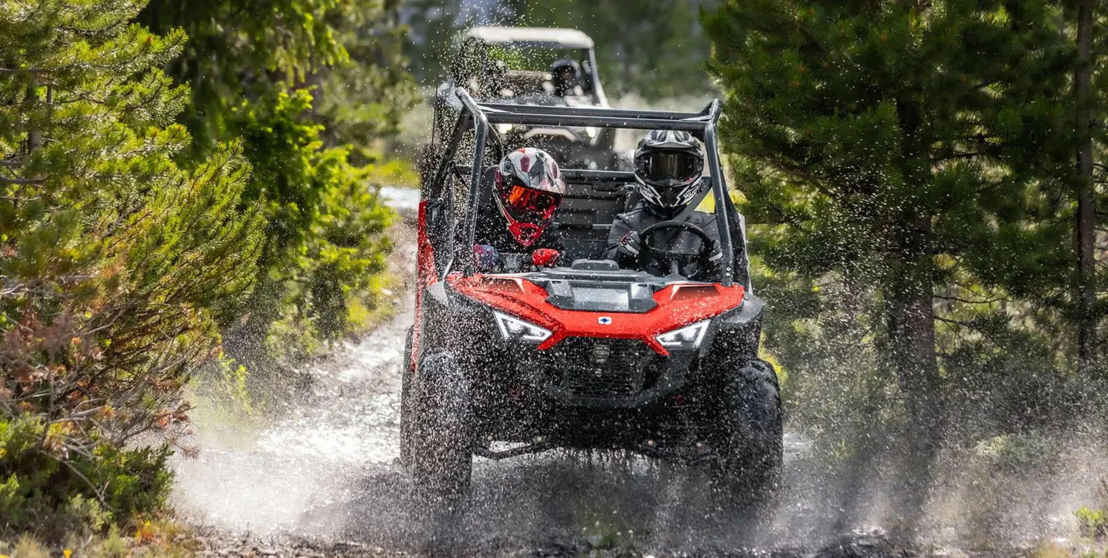 162015898001070-rzr-200-my25-4b61-gallery-03-17453225017253.jpg