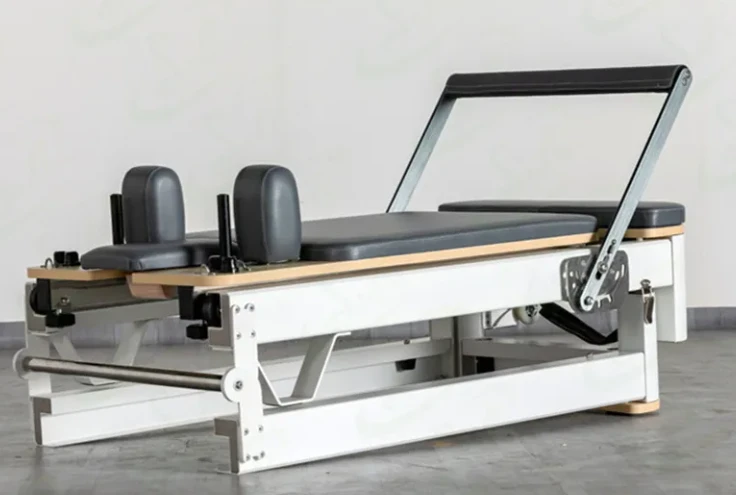 209-aluminum-foldable-pilates-reformer-2-17709343339698.png
