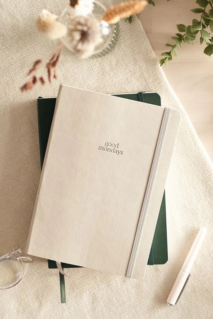 233-notebook3-17506989989587.jpg