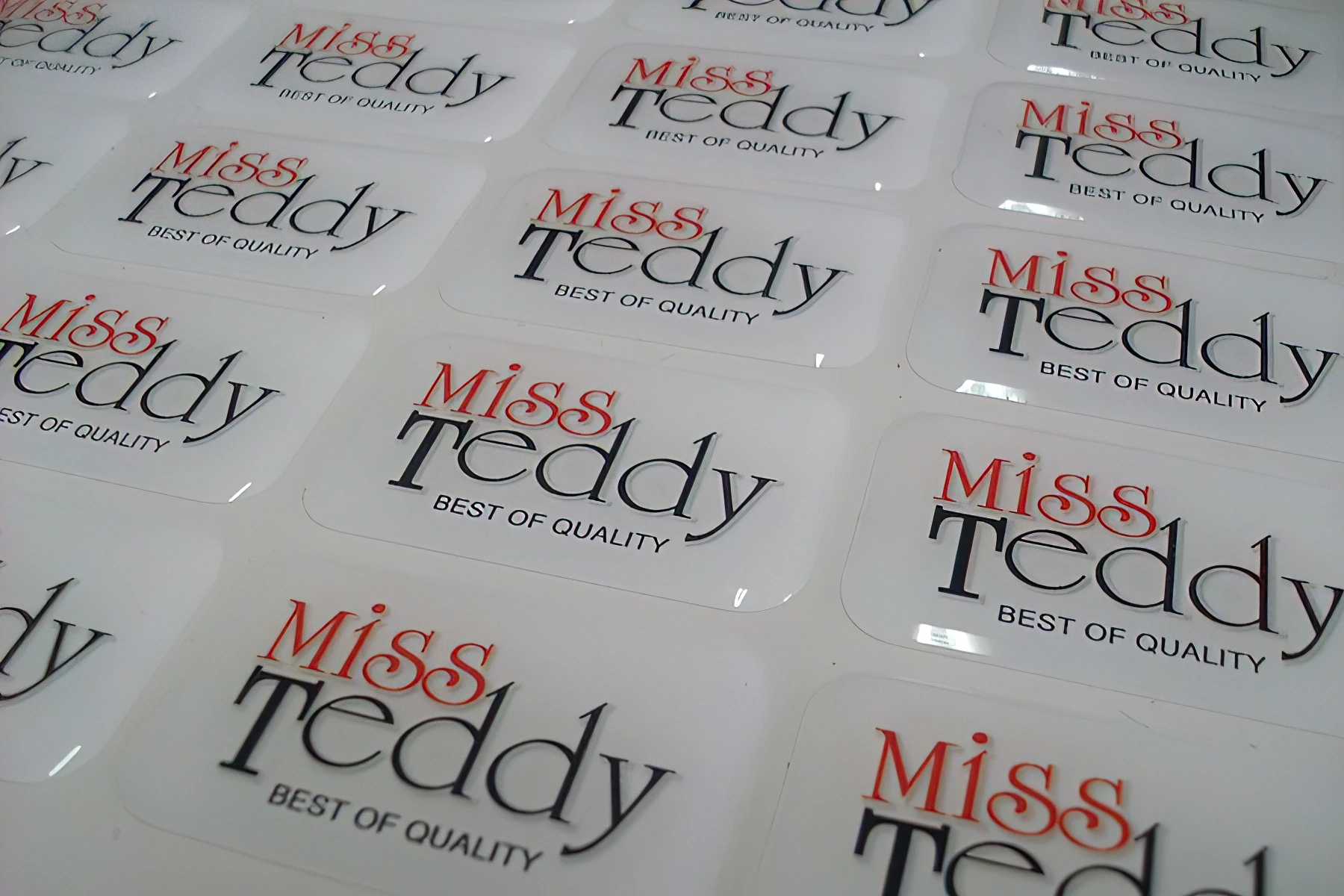 439-advertising-volumetric-stickers13-gigapixel-lines-scale-200x-17512235885098.jpg