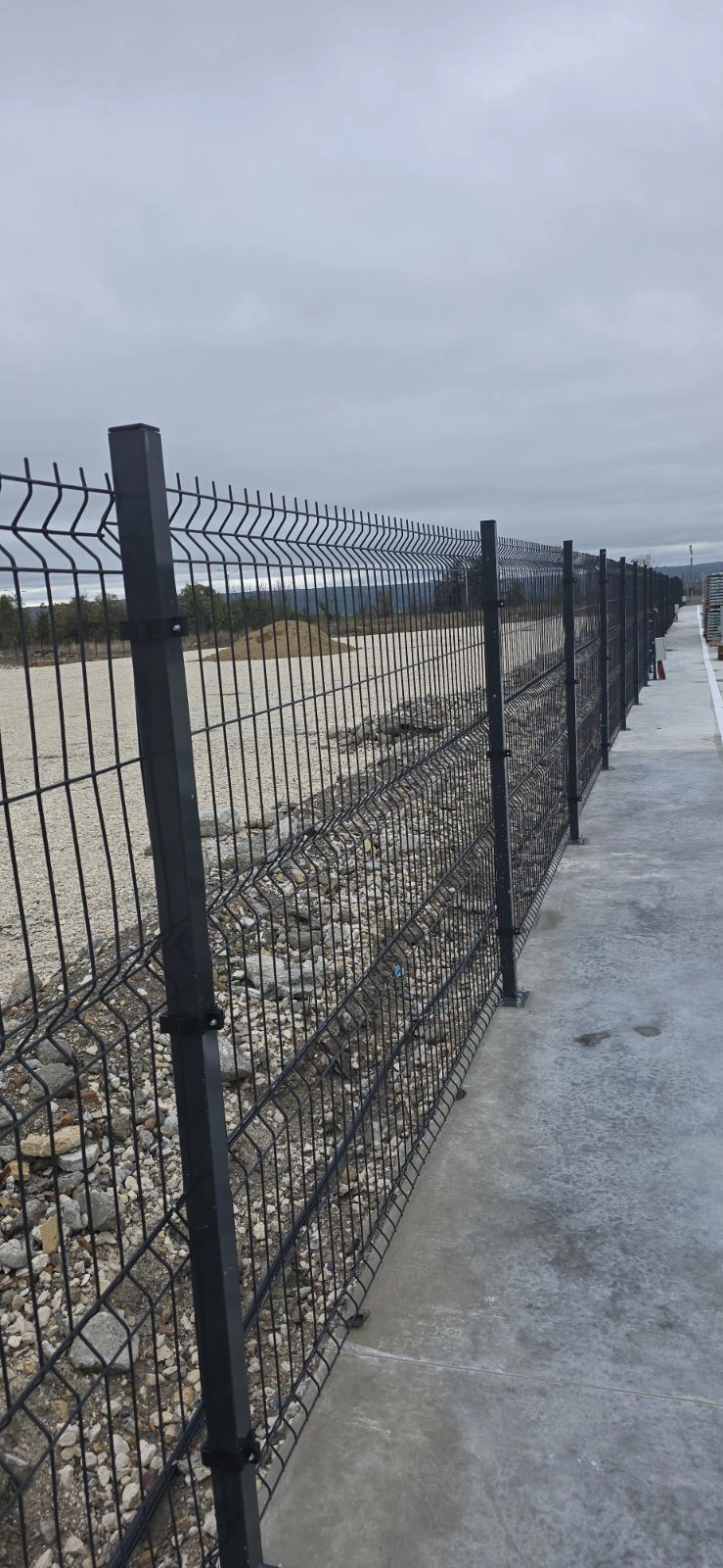 ОГРАДНИ ПАНА И КОЛОВЕ 