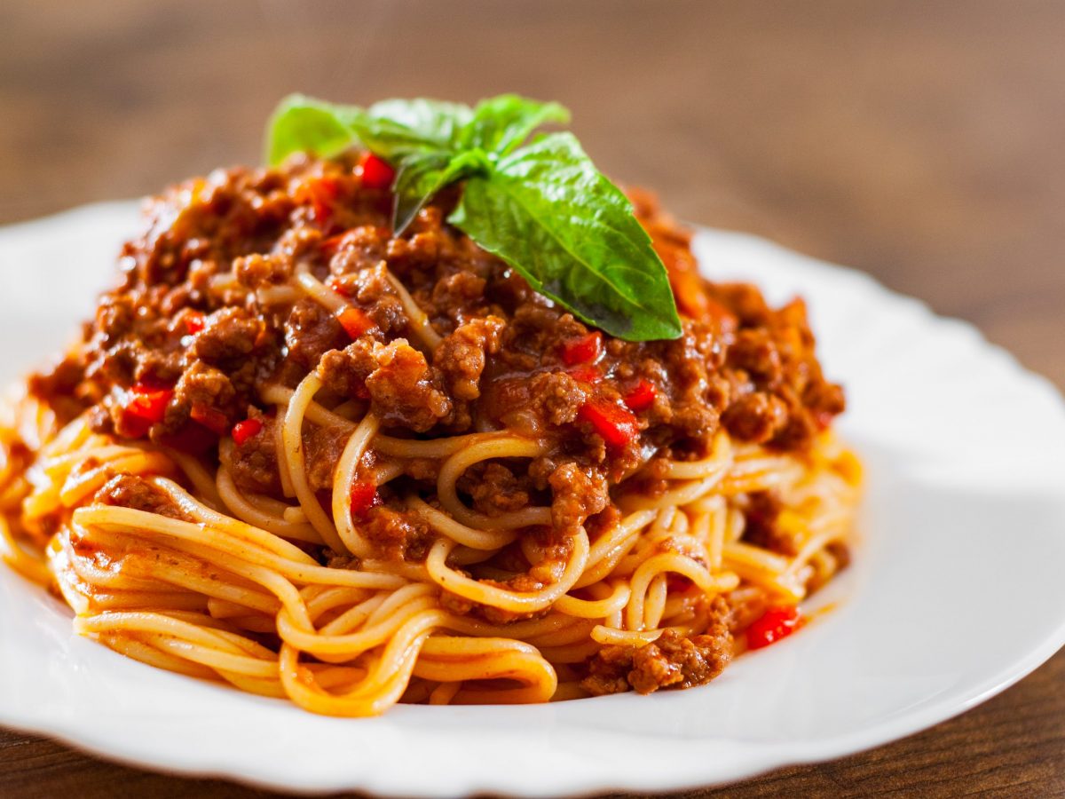 ИТАЛИАНСКА КУХНЯ 351-spaghetti-bolognese.jpg