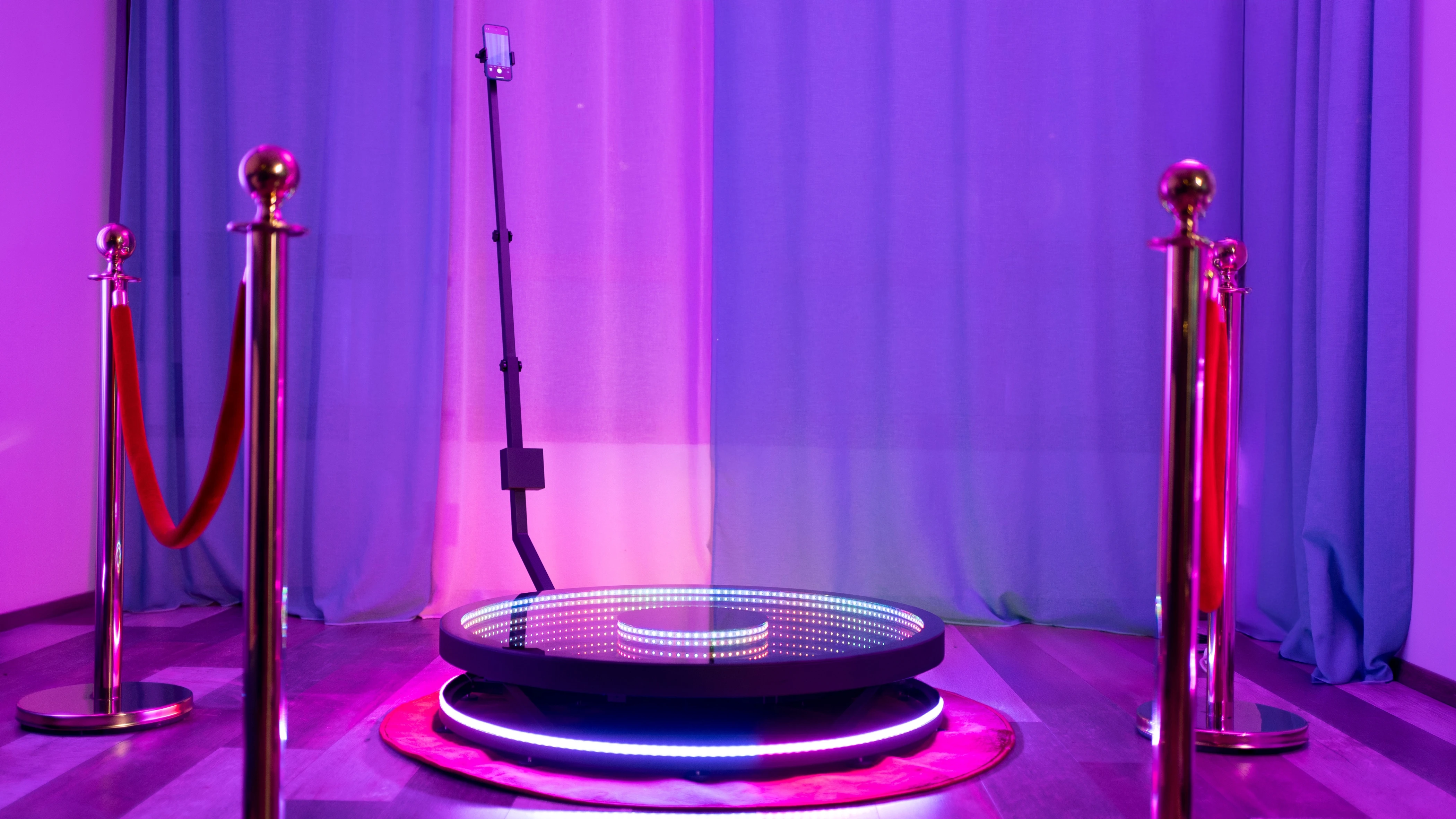r65-360videoplatforma360boothpodnaem-video360-infiniti-platforma-pod-naem-360-vi-17439217651467.jpg
