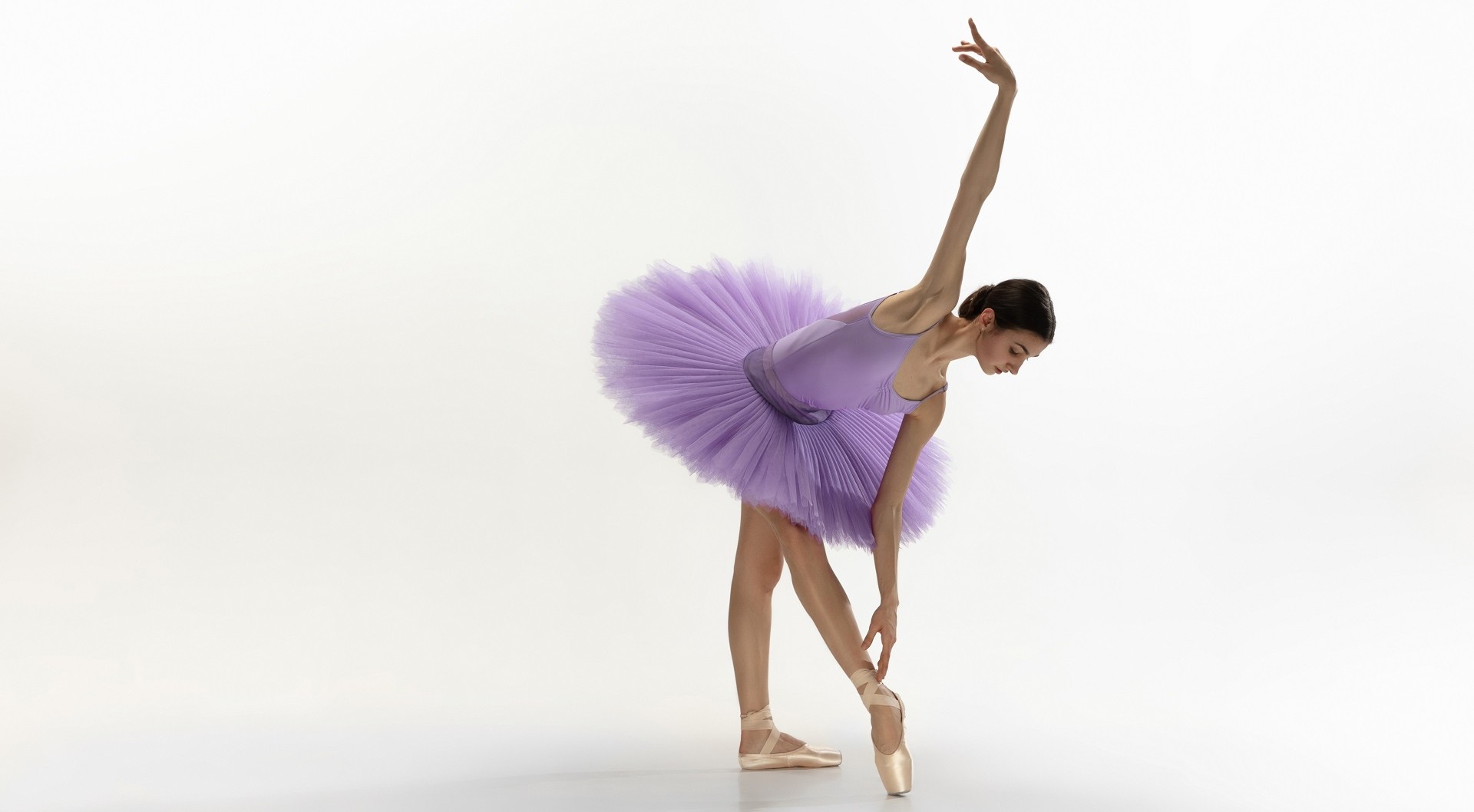 01801920105823-young-graceful-tender-ballerina-white-wall.jpg