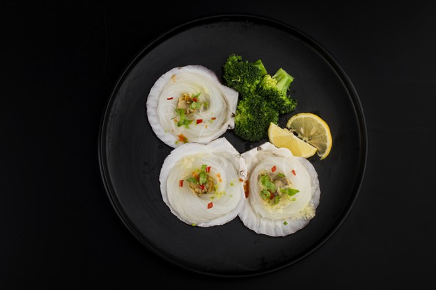 Пелмени с телешко рагу и зеленчуци 88-scallop-shell-garlic-fans-steamed1205-8725.jpg