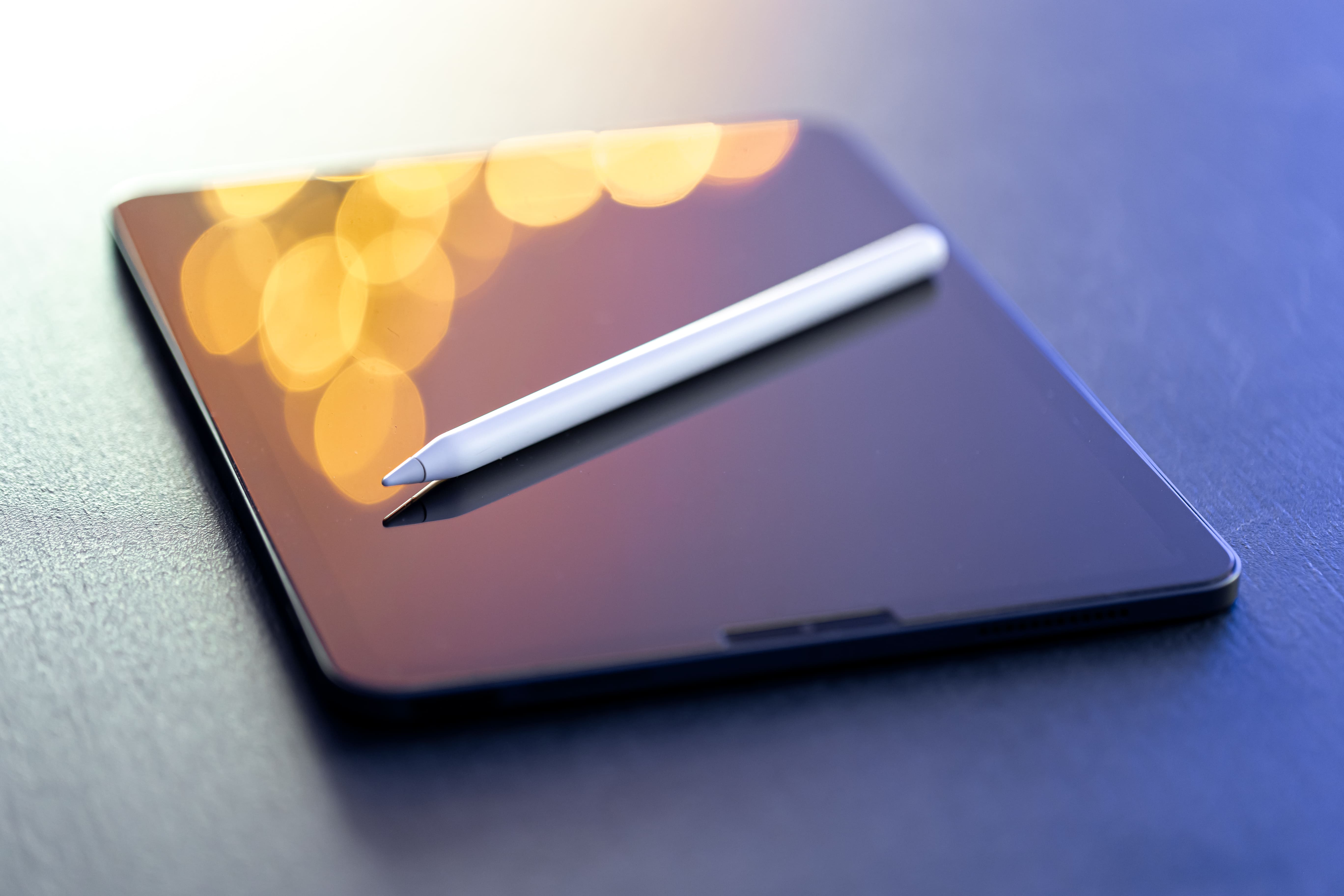 48-digital-tablet-stylus-pen-table-closeup-17593983098757.jpg