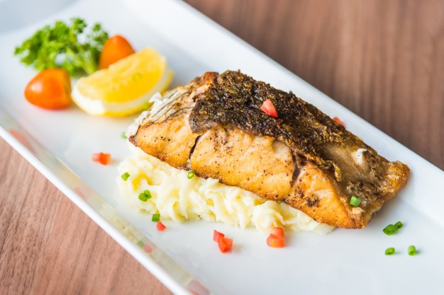 Запечена сьомга с картофено пюре 76-1-16222095489222.jpg