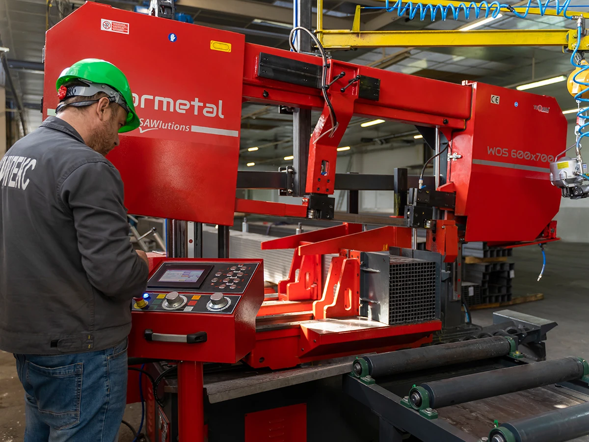 Поредни инвестиции в линии за рязане на тръби по размер