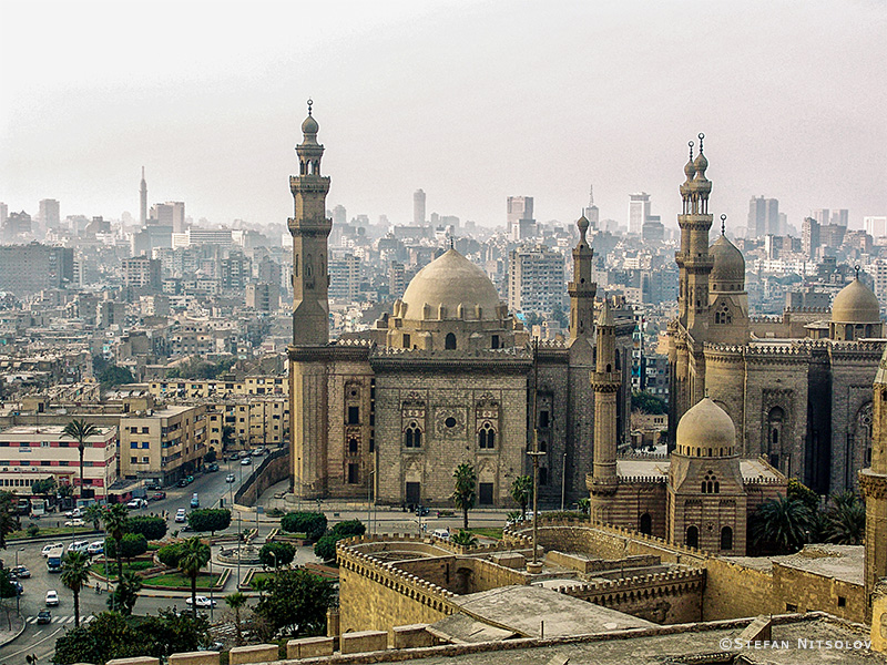 Mosque-Madrassa of Sultan Hassan, Cairo 403-dsc02094-mosque-madrassa-of-sultan-hassan-cairo-25-01-2007.jpg