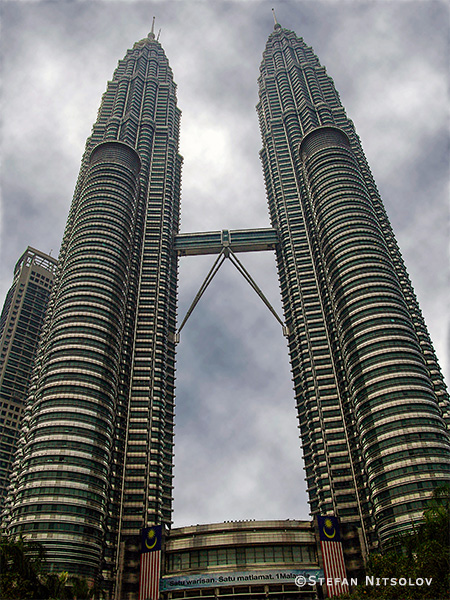 Petronas Towers Kuala Lumpur 403-dsc07845-petronas-towers-kuala-lumpur-20-10-2009jpg.jpg