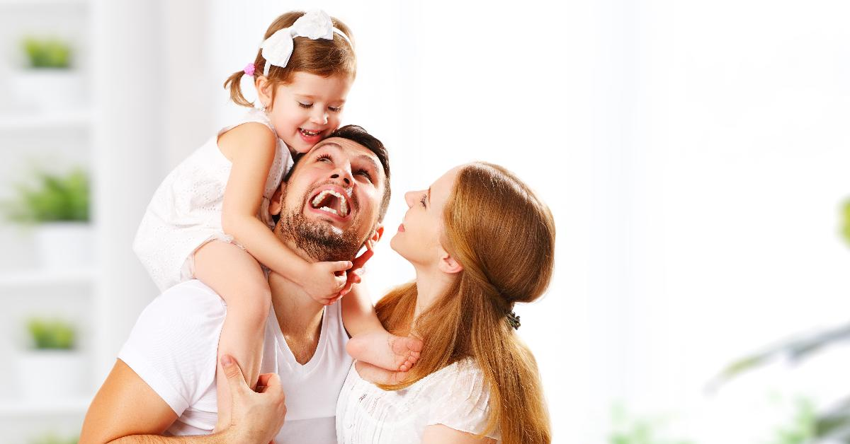 110-r88-1035545971292happy-family-3jpg-17291024860903.png