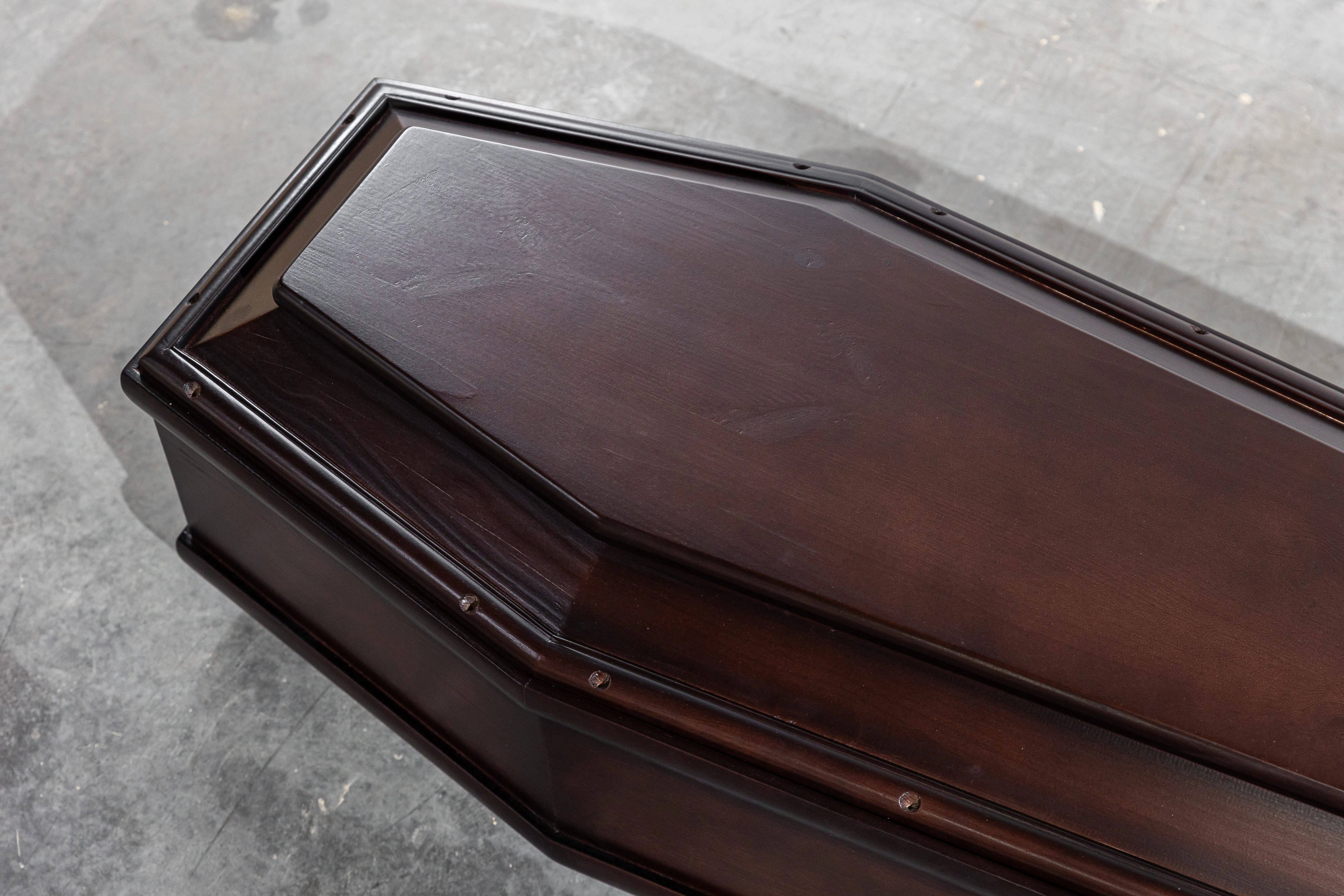 115-coffins-are-presented-shop-undertaker-17682996190157.jpg