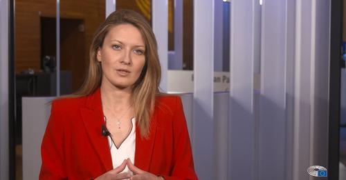 Кризата ни показа, че имаме нужда от социално отговорни граждани и институции, казва евродепутатът Цветелина Пенкова