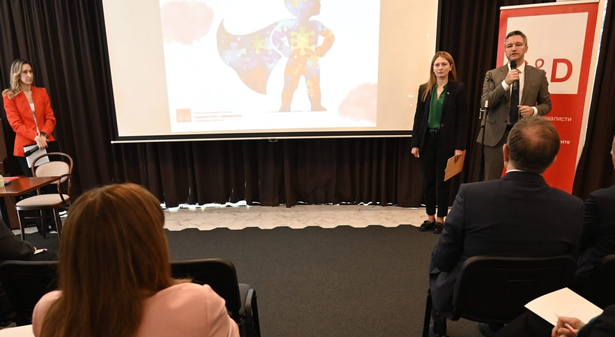 Вигенин и Пенкова: Всички заедно да предприемем мерки, за да направим живота на децата с аутизъм по-качествен