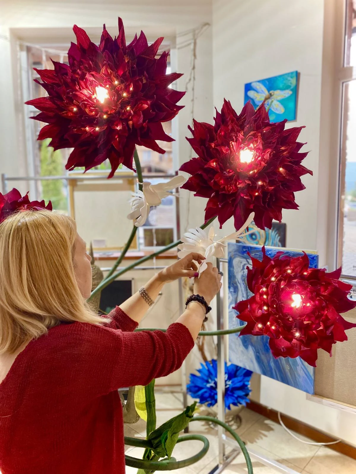 Божури, хартия 217-viberimage2024-01-0910-36-39-758-1704989608143.jpg